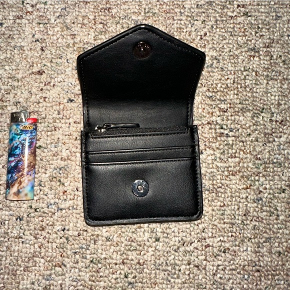 Assorted Black Wallets - Picture 6 of 13